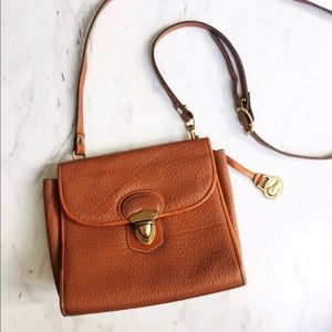COPY - Vintage Dooney & Bourke crossbody